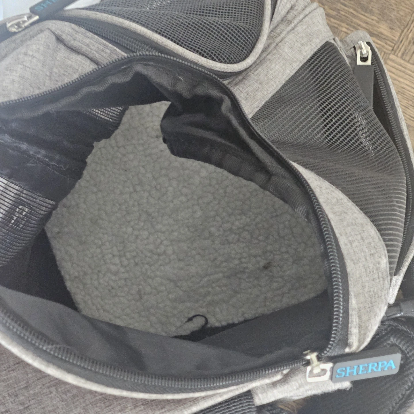 Sherpa Duffel Pet Carrier Backpack - convertible - photo 4