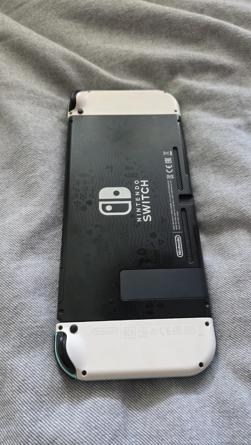 Nintendo Switch Animal Crossing Edition - photo 2