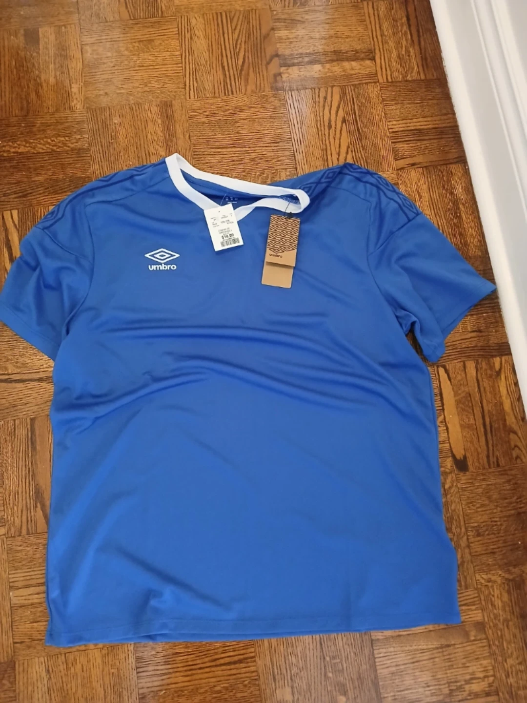 New Umbro Soccer Jersey XXL 🏈
