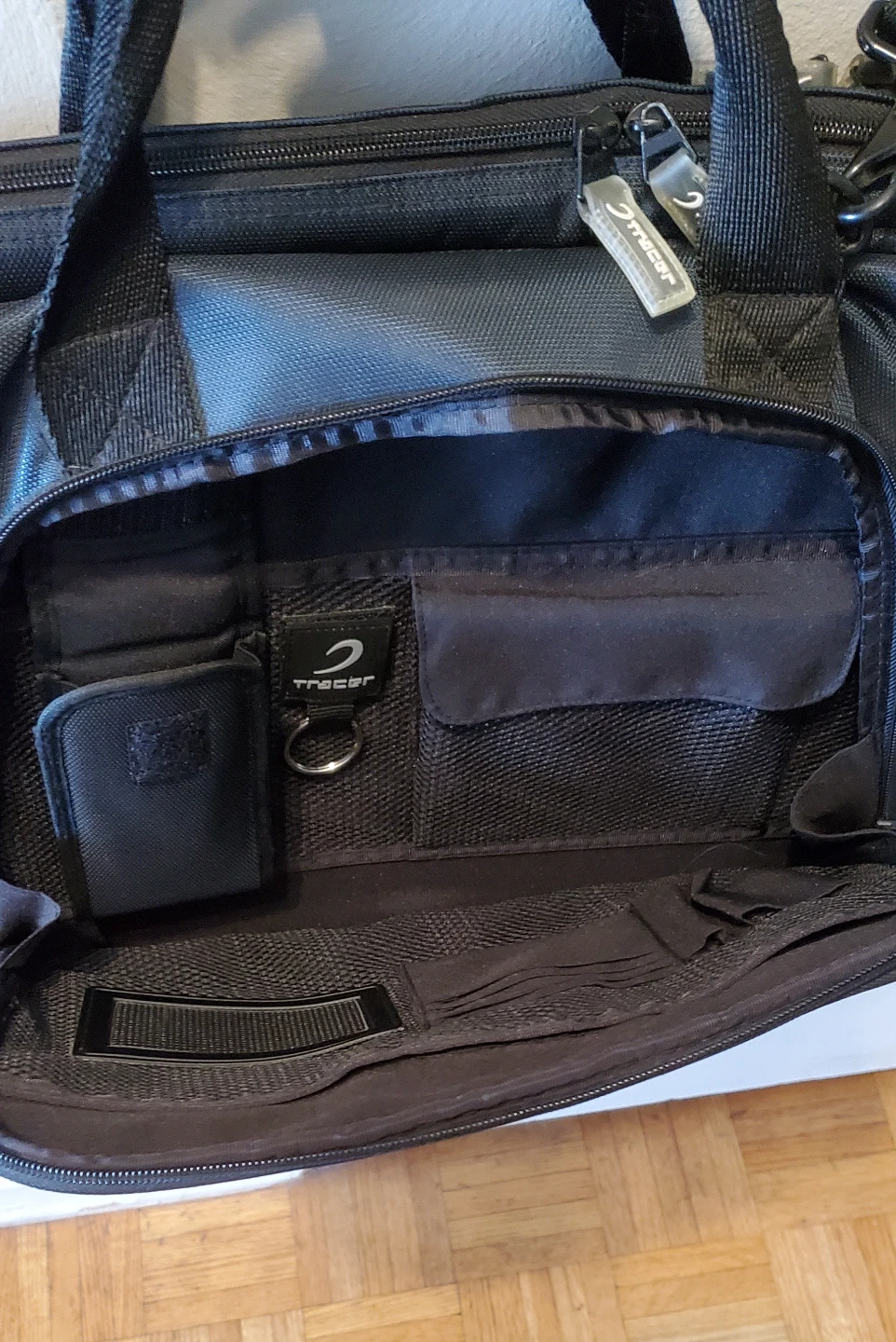 Tracer  Laptop Crossbody Bag  New - photo 5