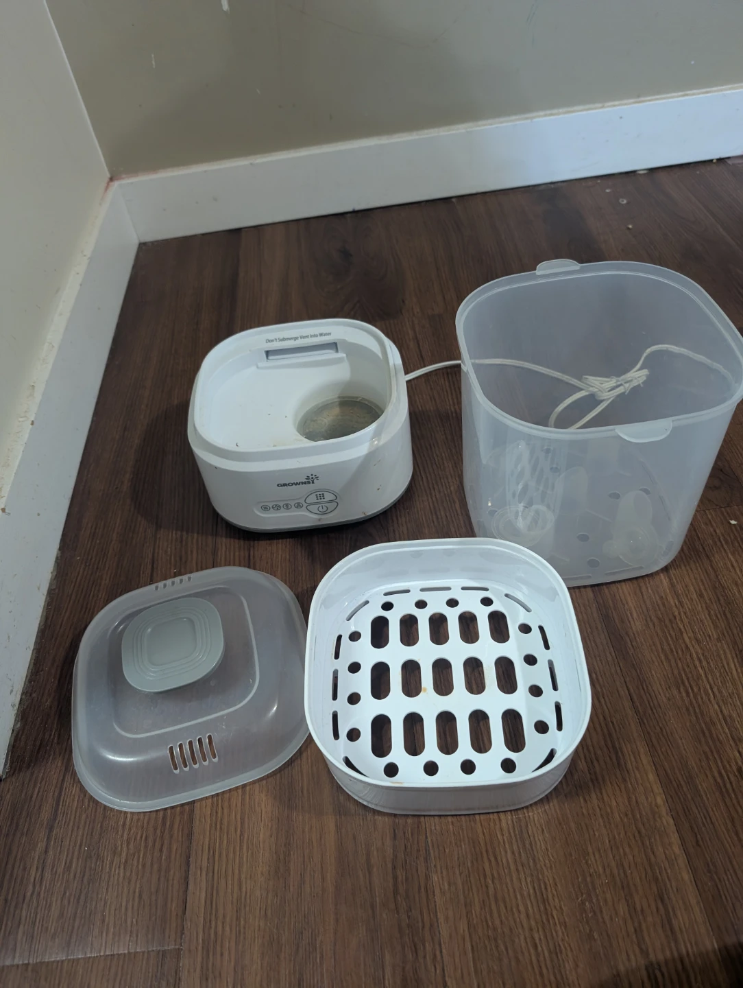 Grownsy Baby Bottle Sterilizer and Dryer - photo 2