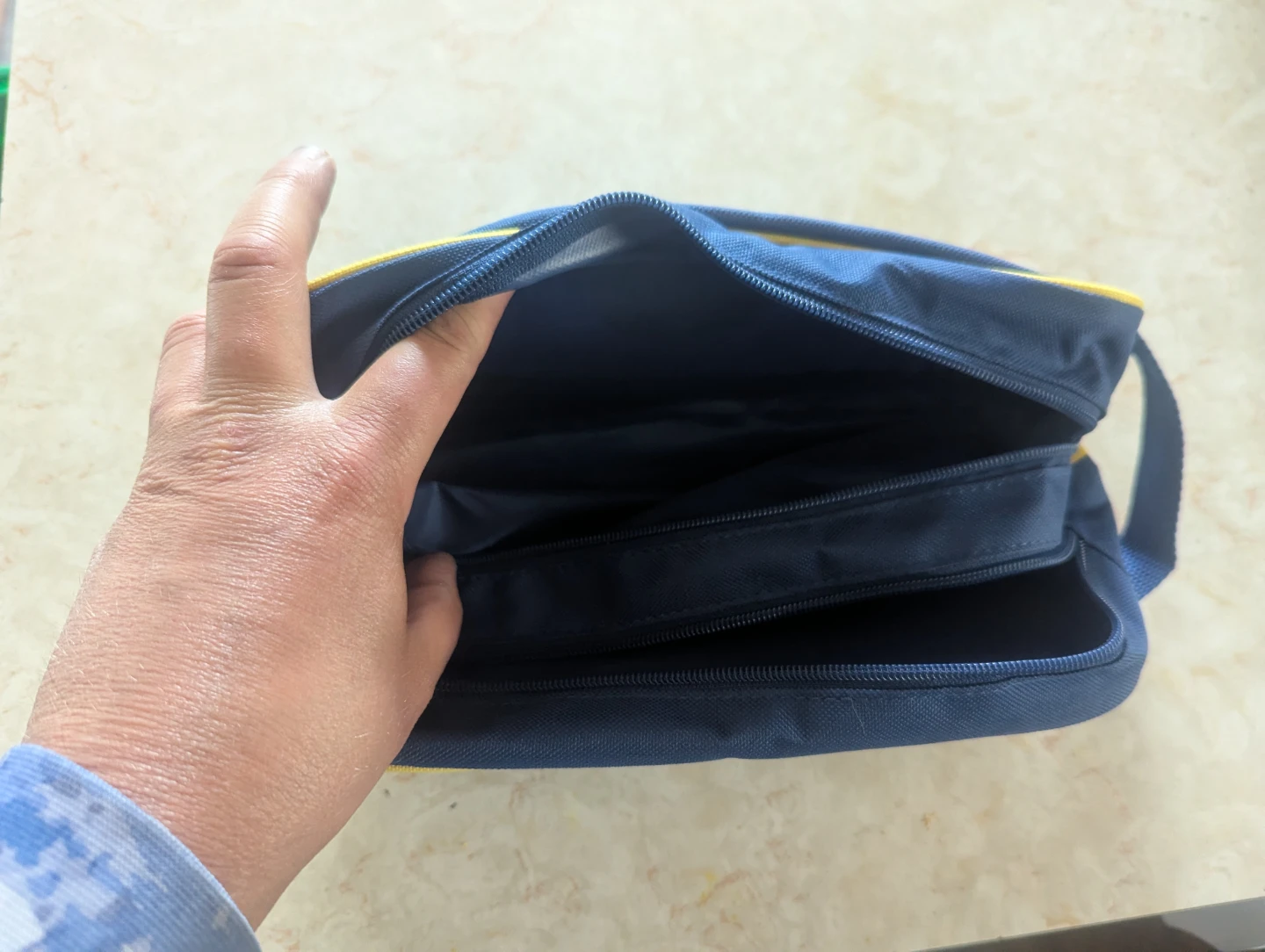 Howie's Hockey Tape Bag with Accessories - photo 3