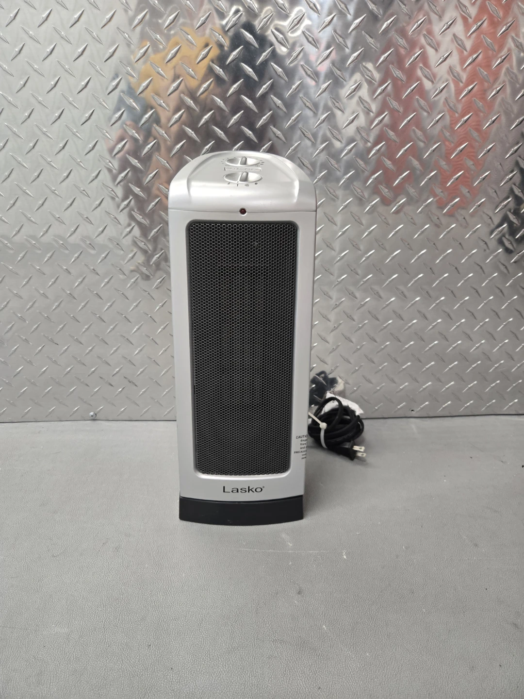 Lasko Oscillating Ceramic Tower Space Heater