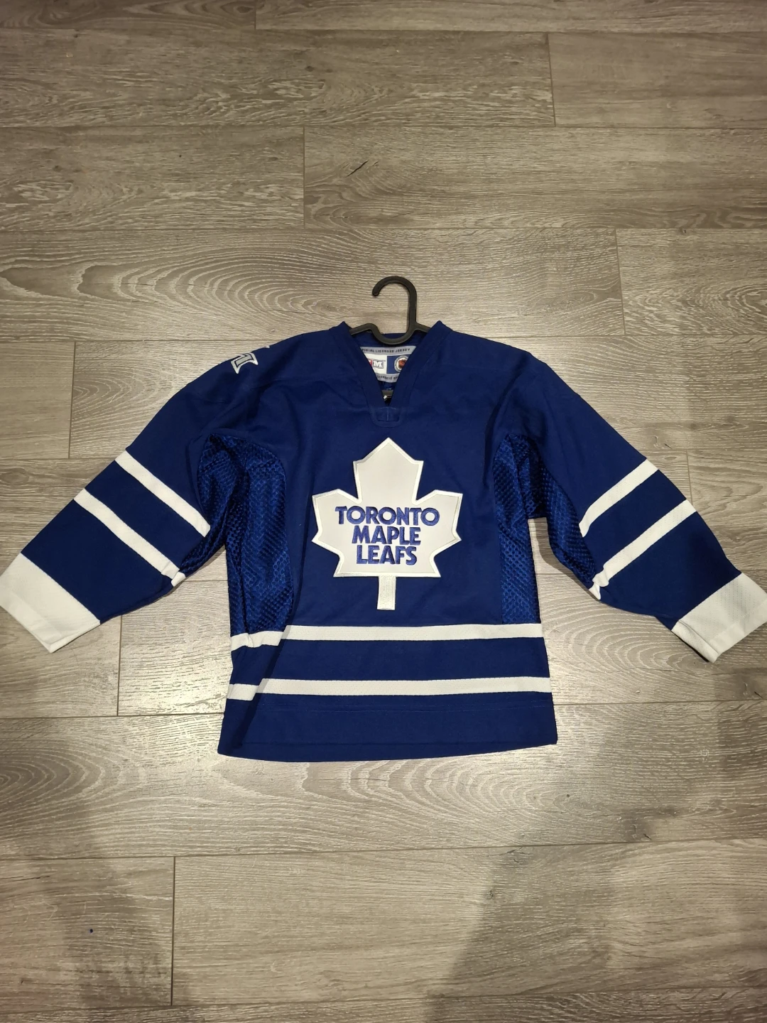 Toronto Maple Leaf youth jersey