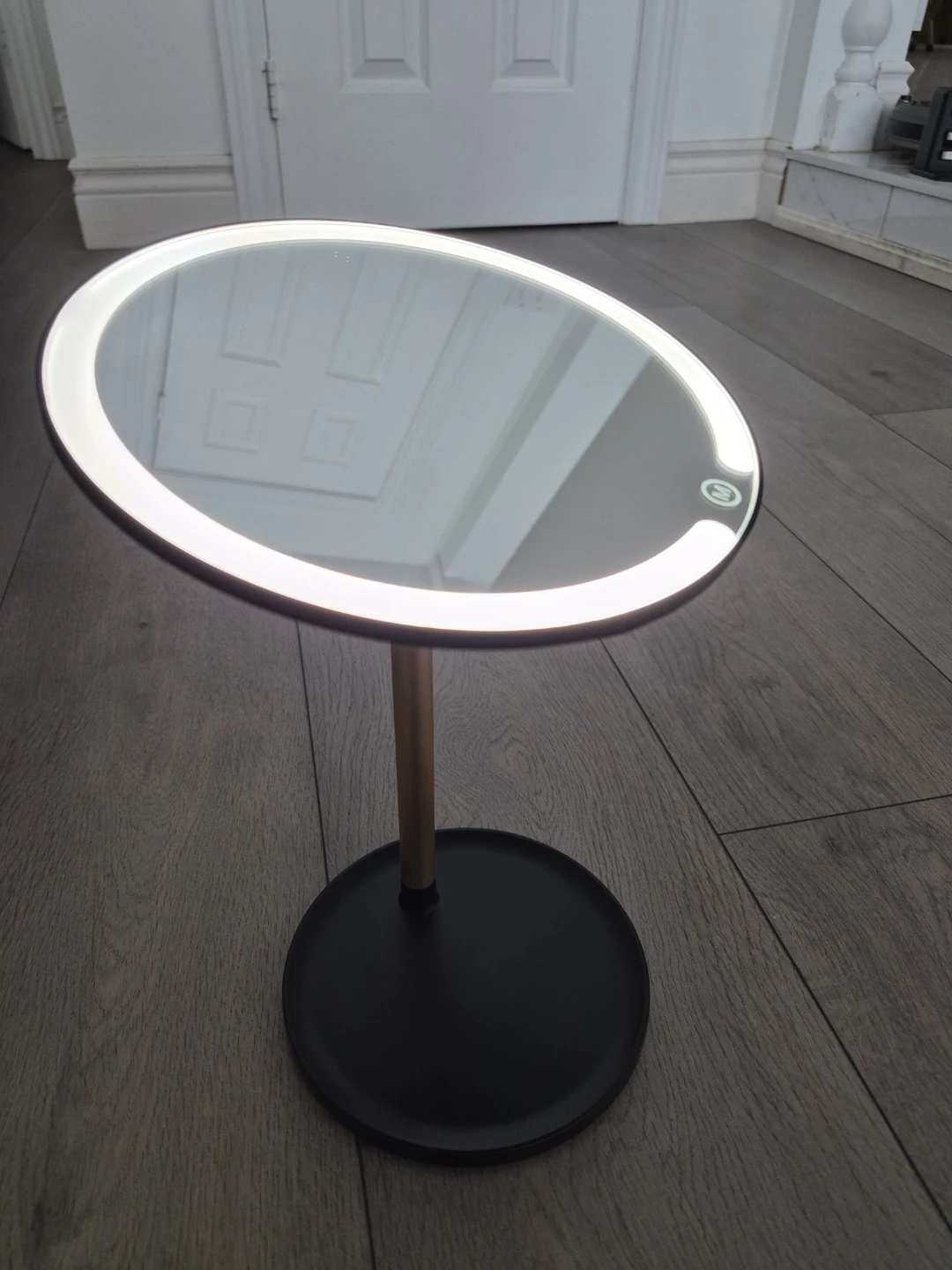 LED Illuminated Makeup Mirror - photo 4