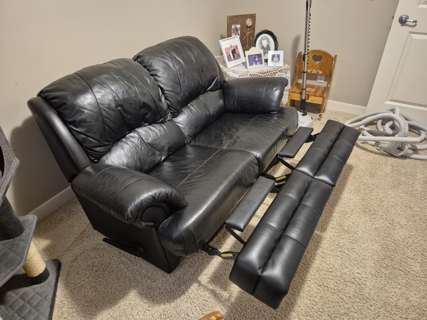 Leather Loveseat - Reclining (Black) - photo 3