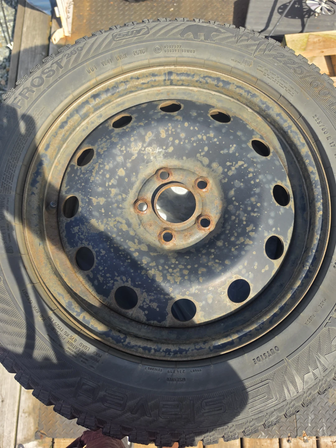 Nordman Frost 200 Tire 225/60R17 Snow tires and rims - photo 2