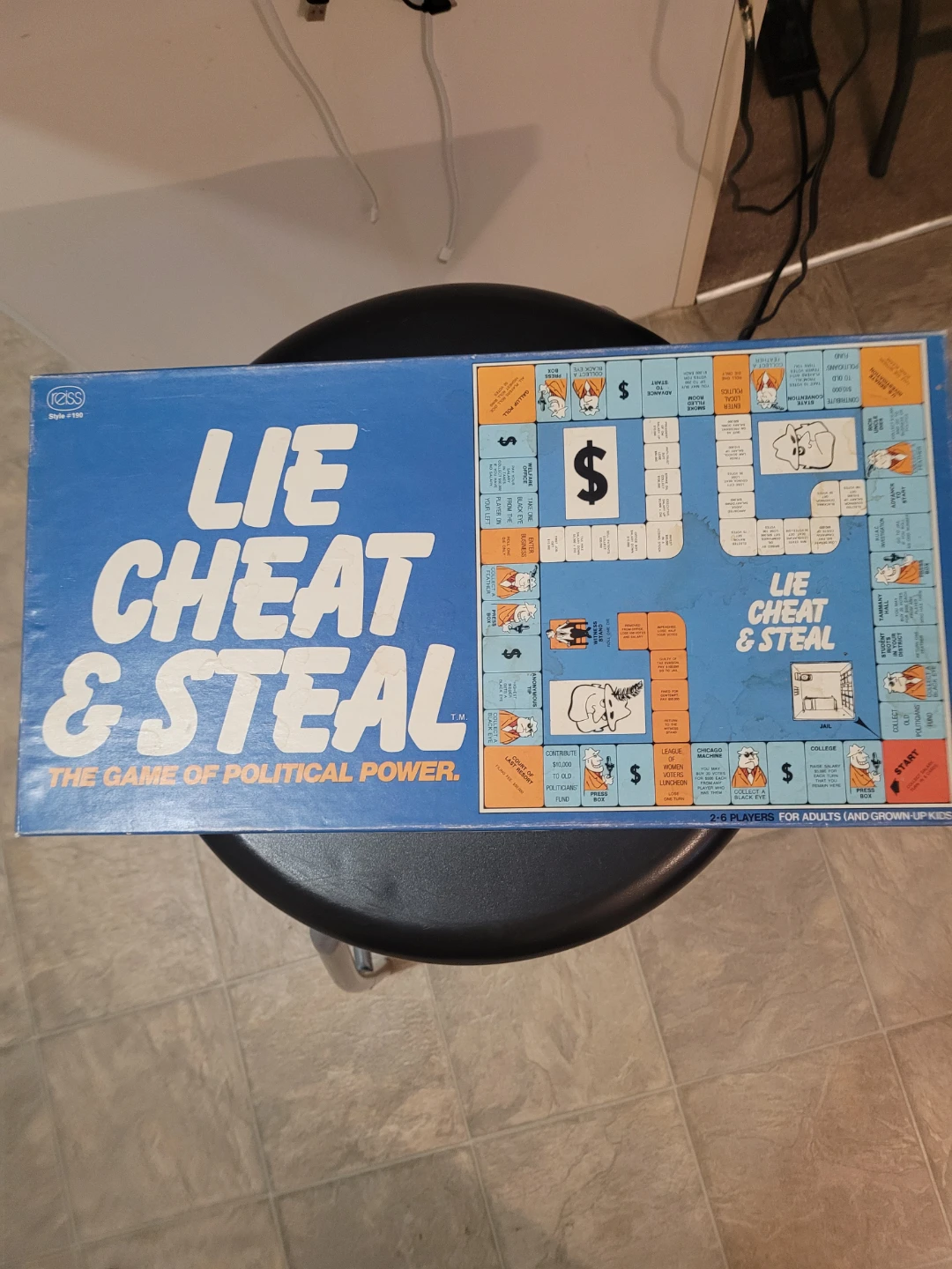 Reiss Lie Cheat & Steal Board Game