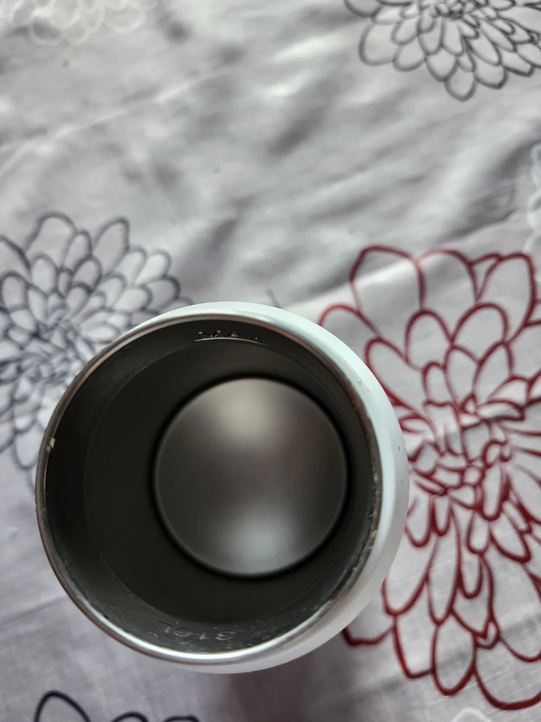 White Electric Temperature Control Travel Mug - photo 2