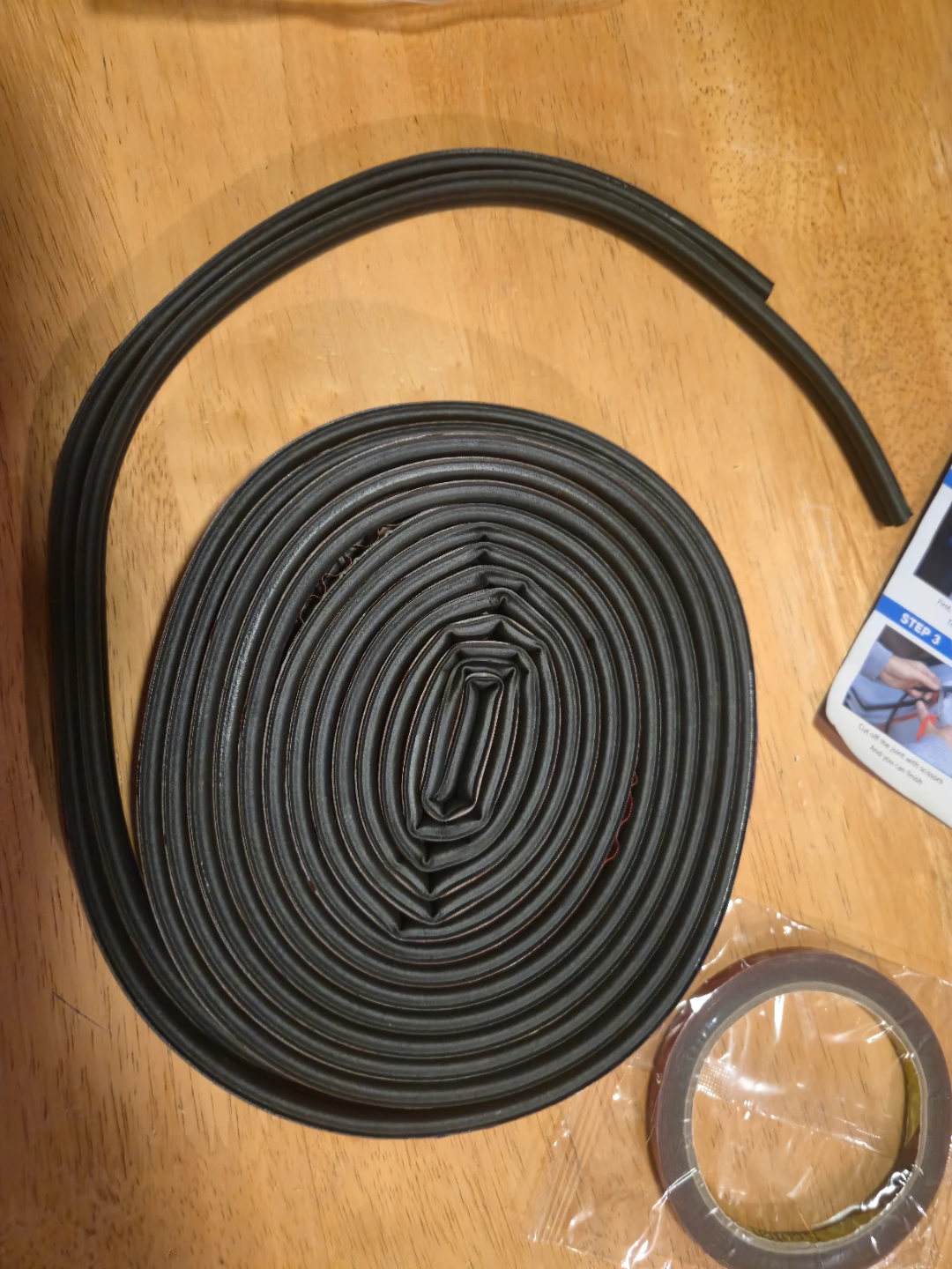 Rubber Weatherstripping / Sealing Strip – New - photo 2