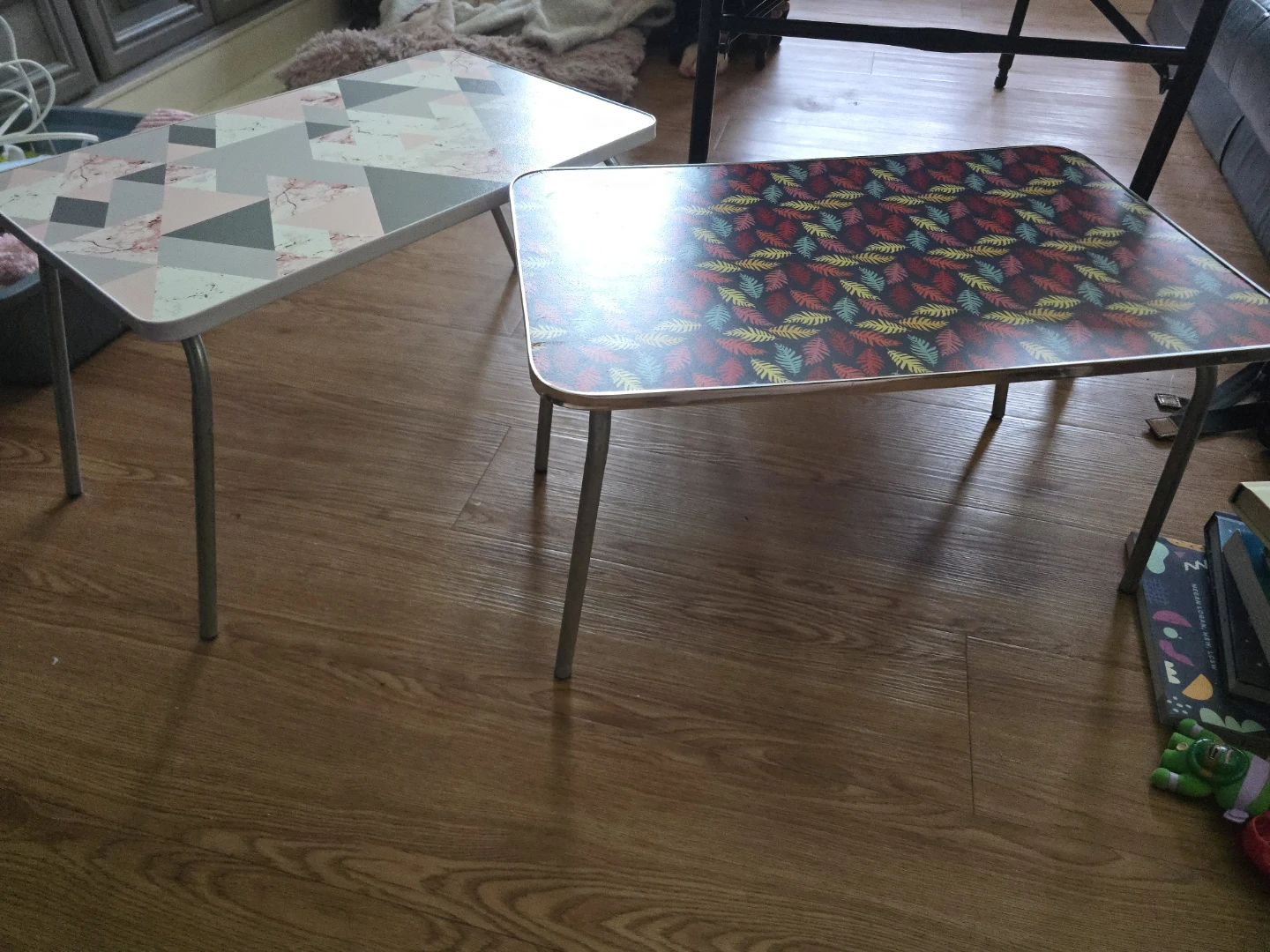 Foldable Lap Desk with Two Tops - Geometric & Leaf Prints - photo 3