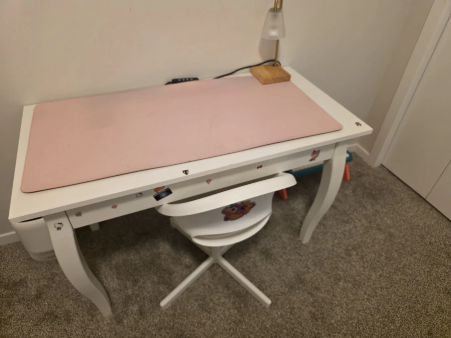 Kids desk with swivel chair