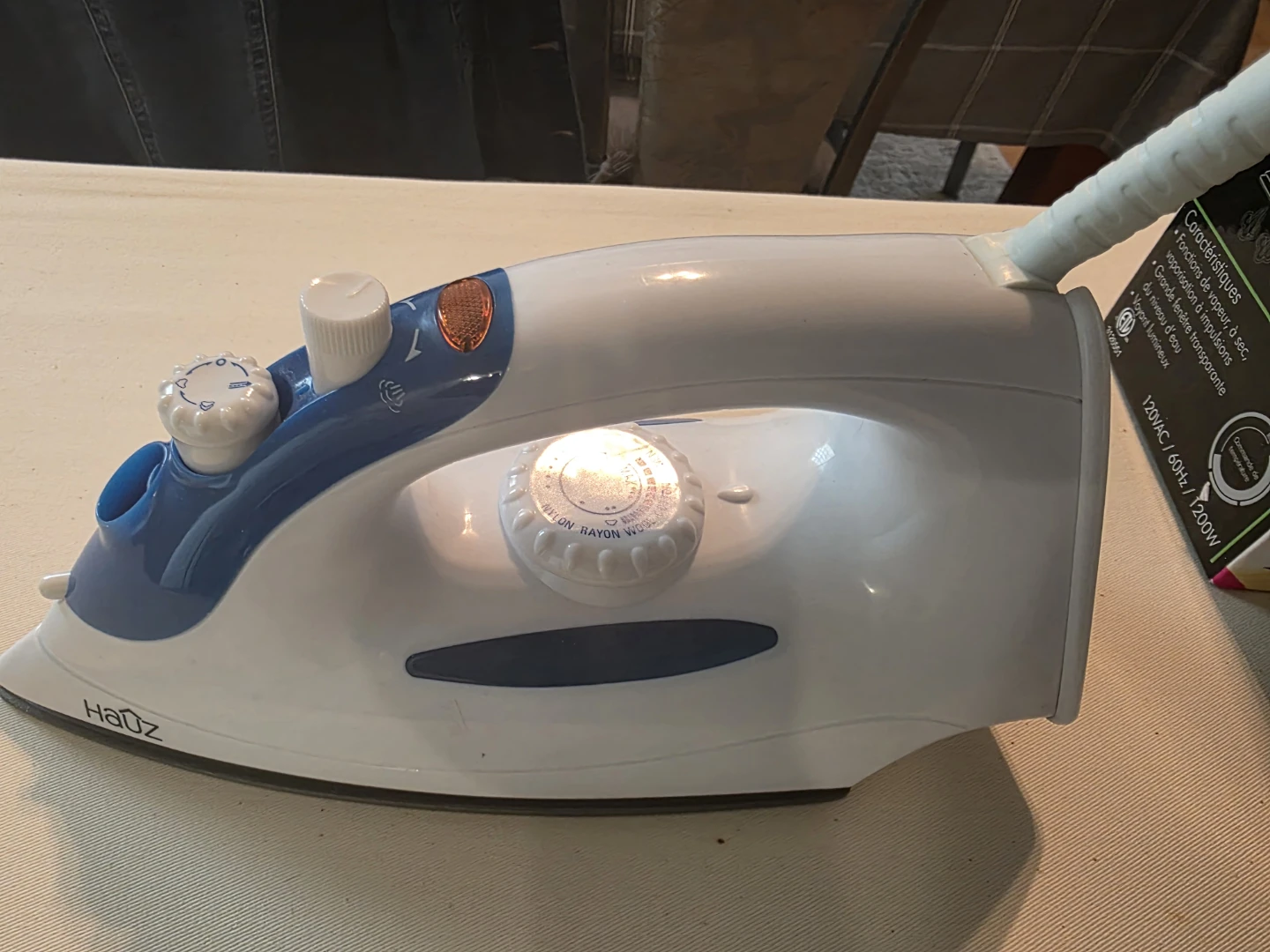 Haüz Living Basics Steam and Spray Iron,Ironing Table - photo 3