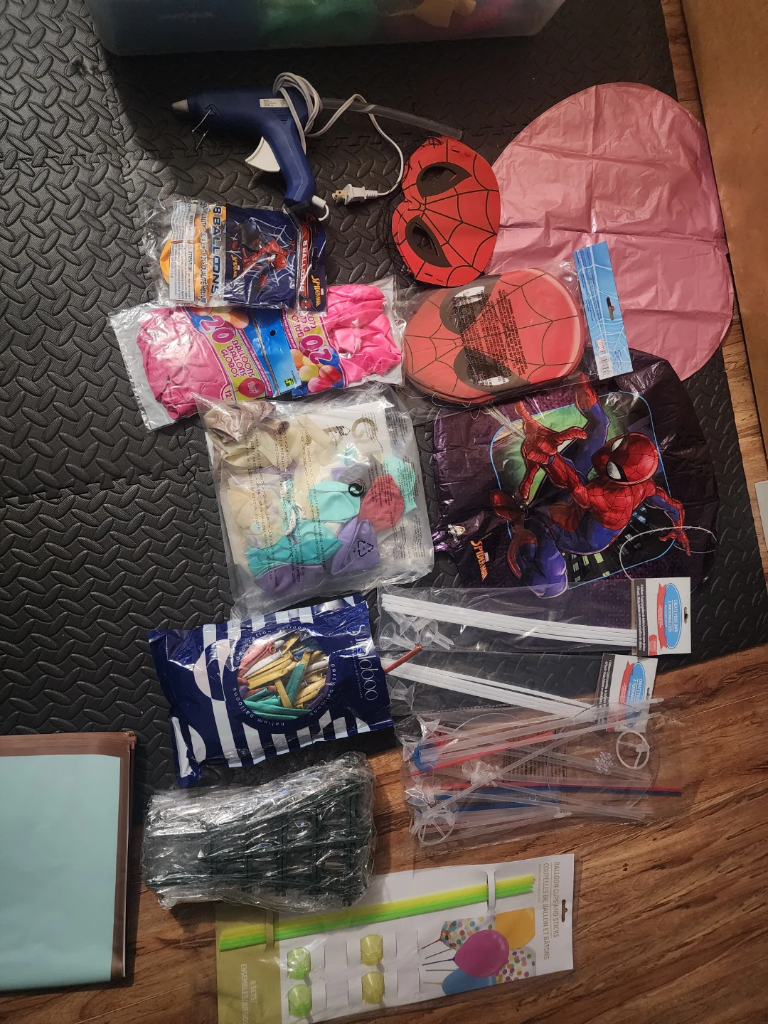 Photobooth Assorted Party Supplies and Novelty Accessories - photo 2
