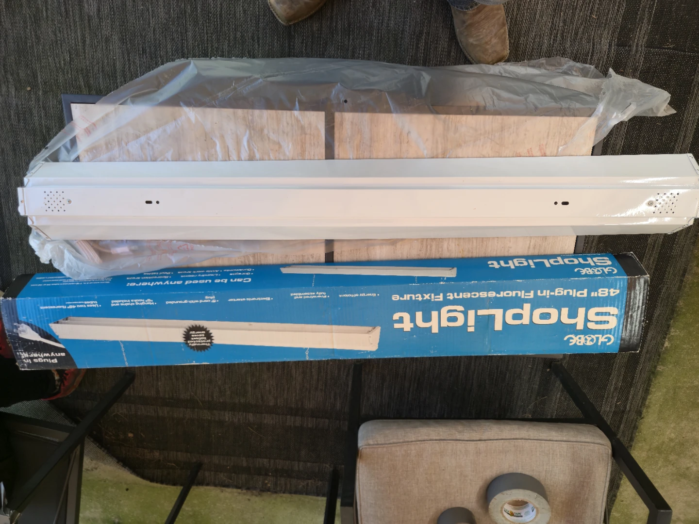 48" Fluorescent Shop Lights / Fixtures – 4-5 Lights