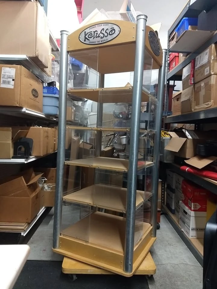 Kerusso Rotating T-Shirt Display Tower