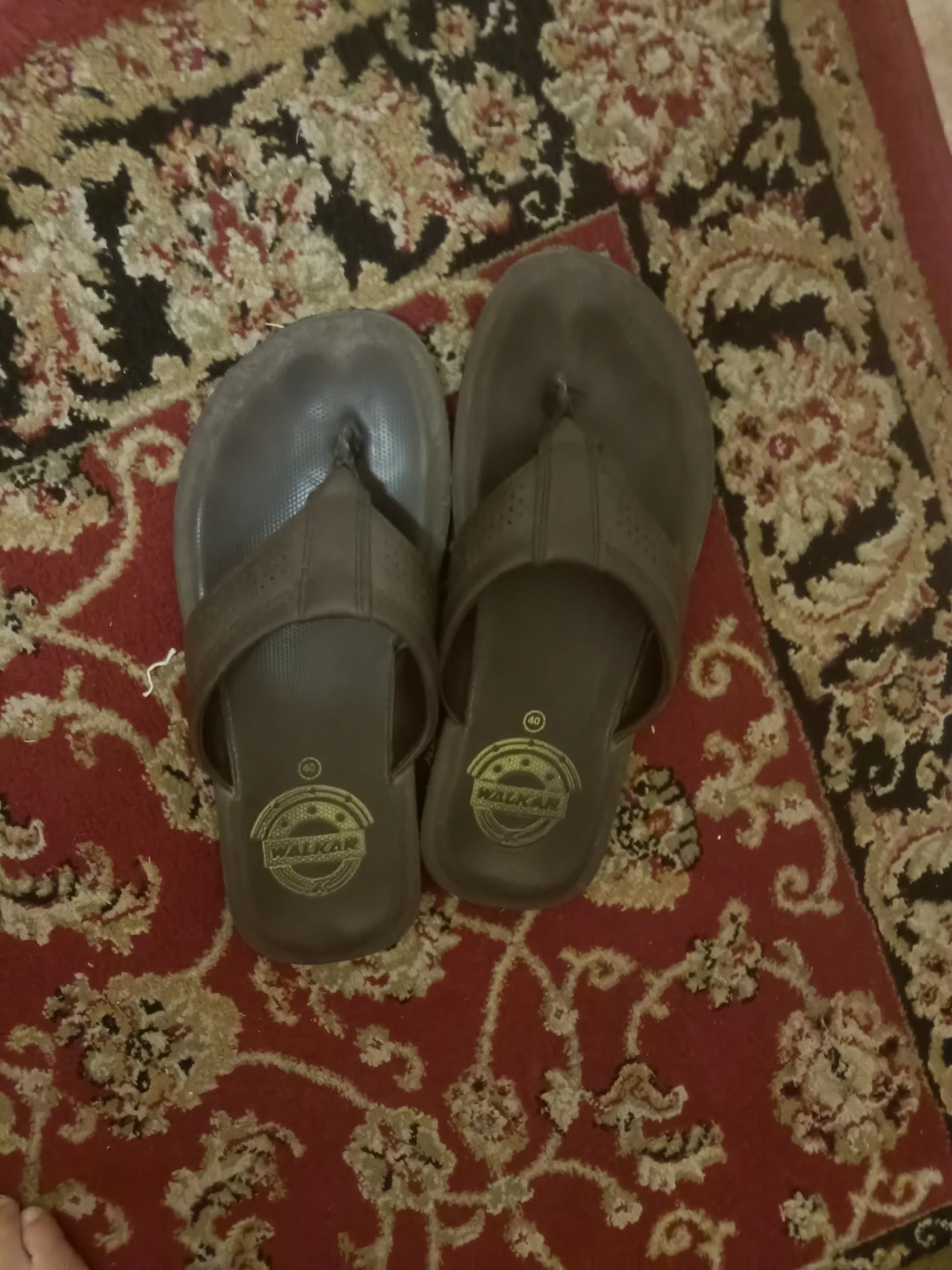 Walkar Brown Thong Sandals Size 40"🏈