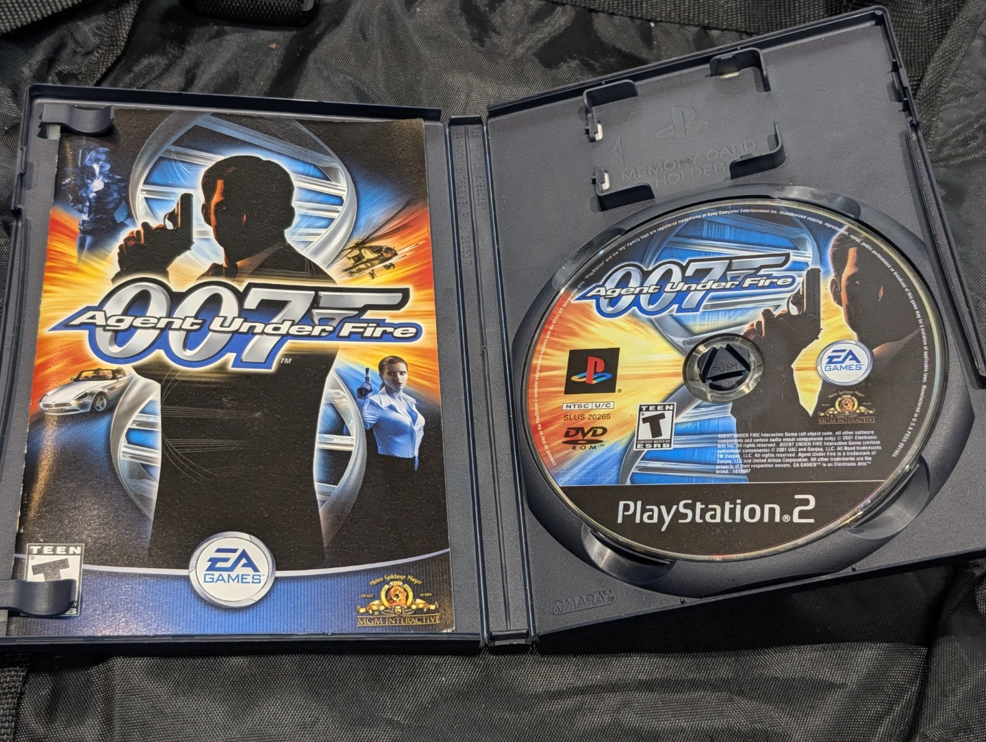007 Agent Under Fire - PlayStation 2 - photo 2