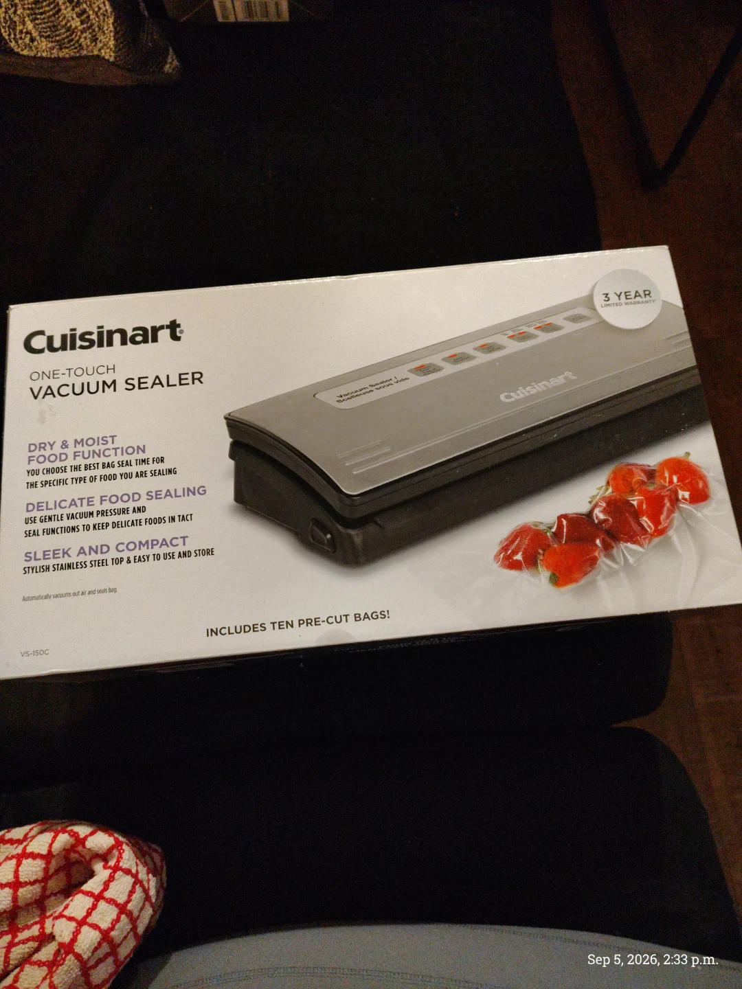 Cuisinart Vacuum Sealer and Bag Rolls - photo 3