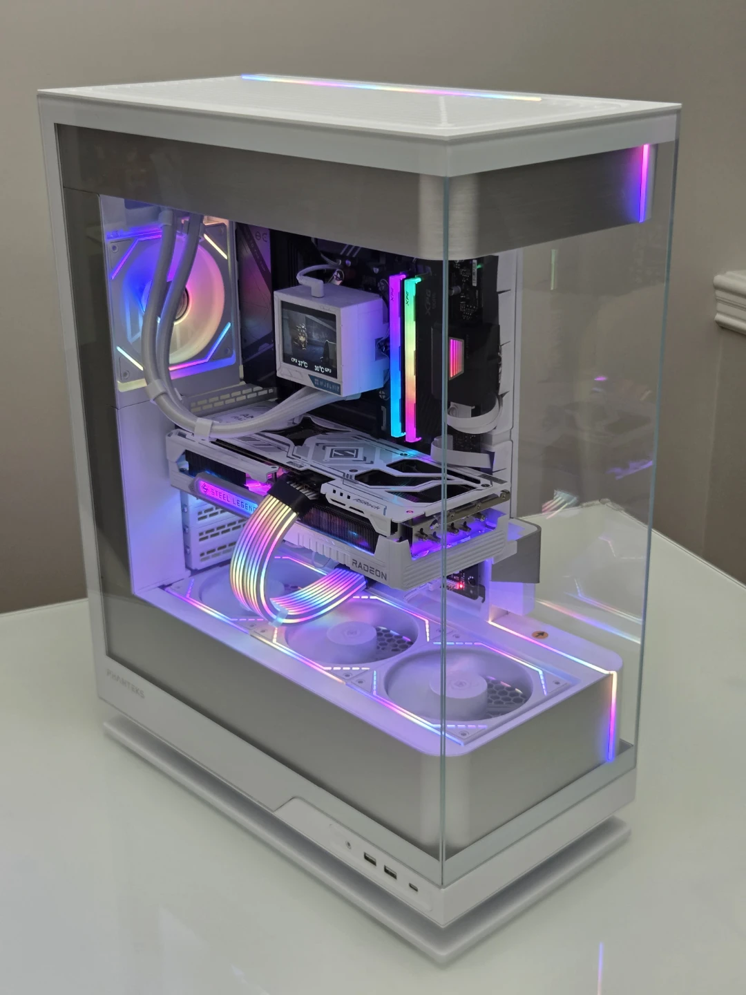 Brand New White Gaming PC