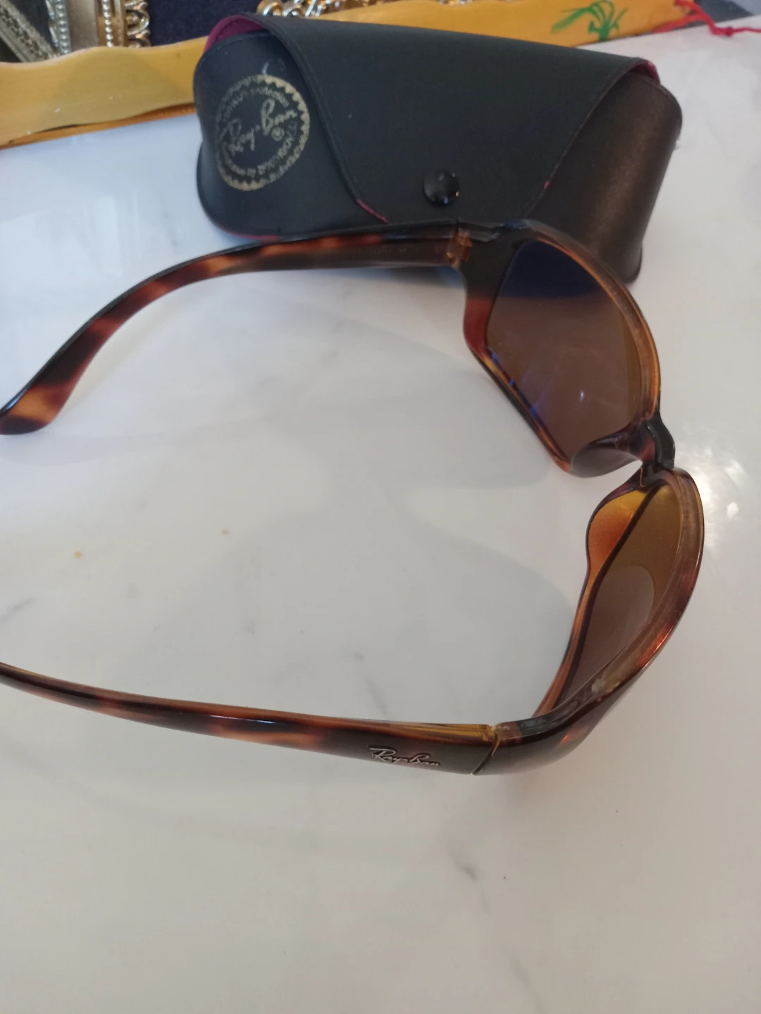Ray-Ban Tortoiseshell Sunglasses with Case - photo 5