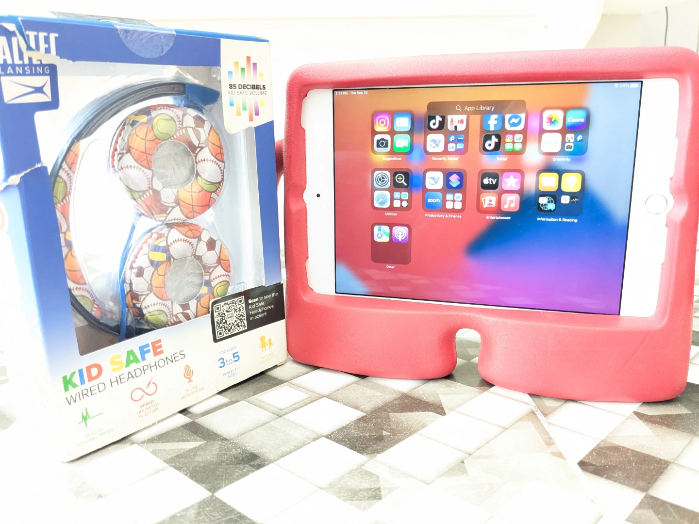 Apple iPad Mini 128GB + Altec Kids Headphones - photo 4