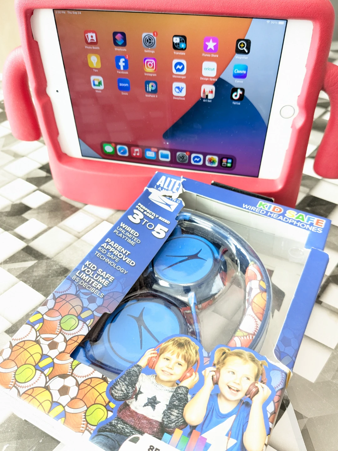Apple iPad Mini 128GB + Altec Kids Headphones - photo 5