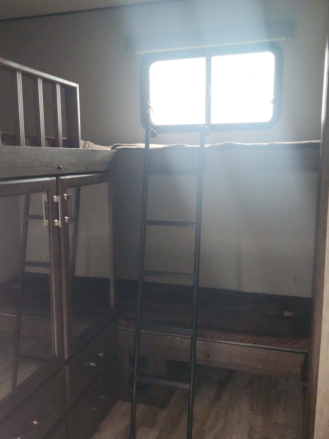 Fifth wheel 40 foot trailer - photo 4