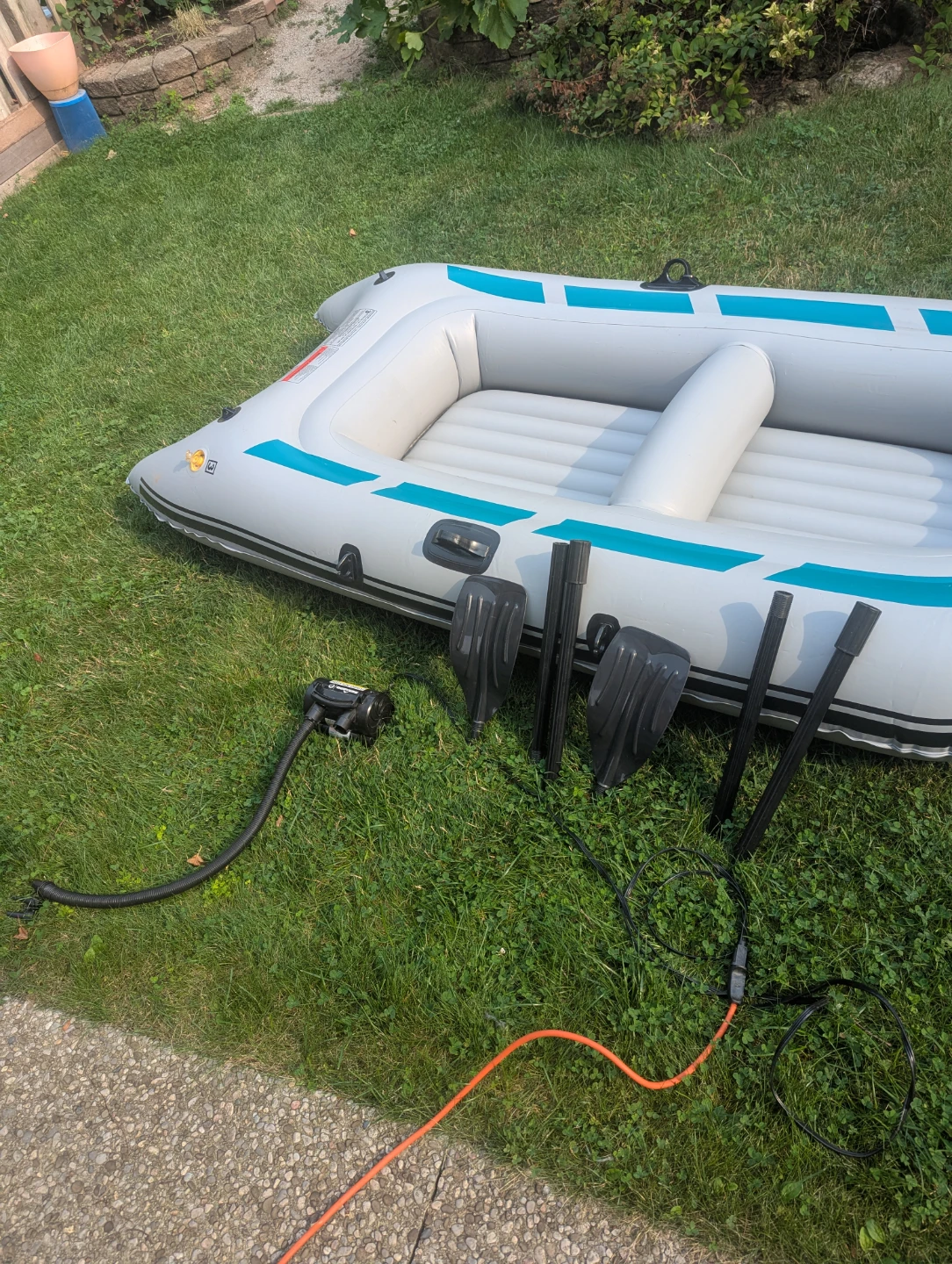 Coleman Inflatable Boat with Oars and Pump - photo 4
