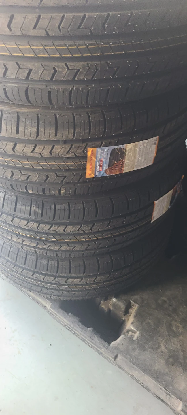 Set of 4 Ferentino 195/65R15 Tires - photo 3