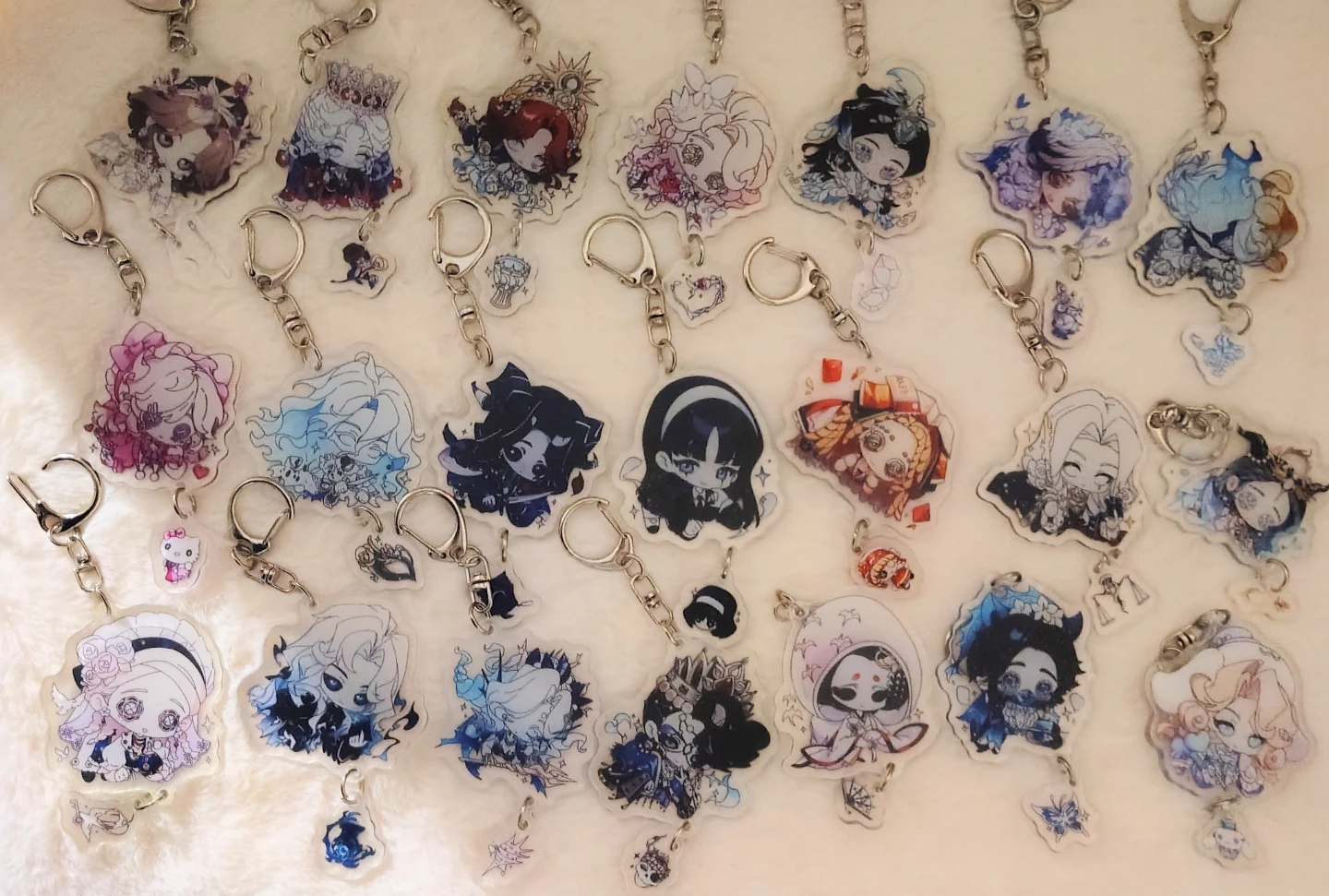 21 Keychains for $40 Identity V