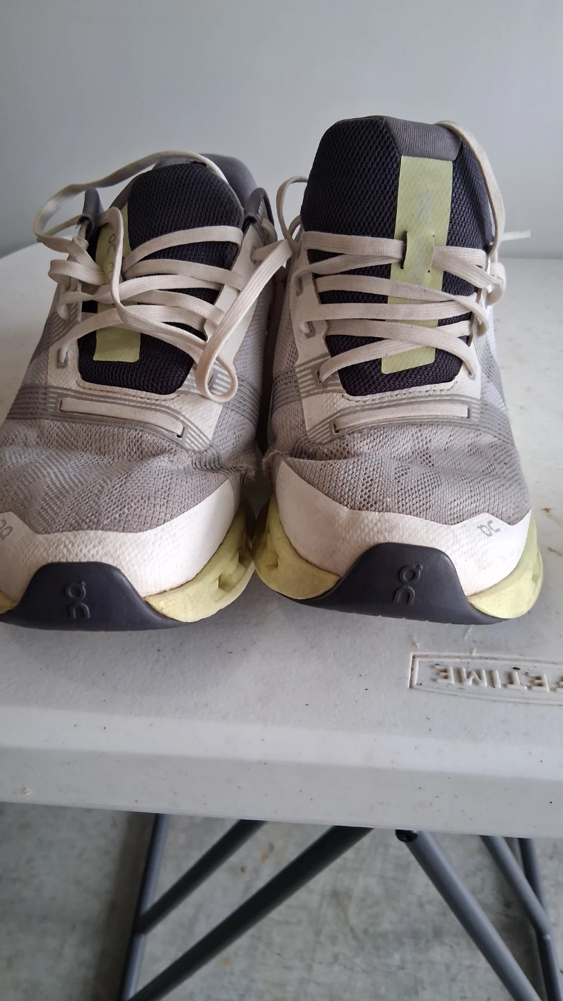 On CloudTec Running Shoes size w 9 - photo 3