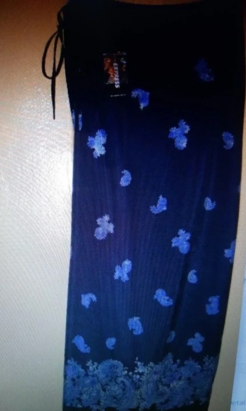 NEW $50 EXPRESS LONG WRAP SKIRT 4 6 8-10 Floral Blue Maxi, Firm