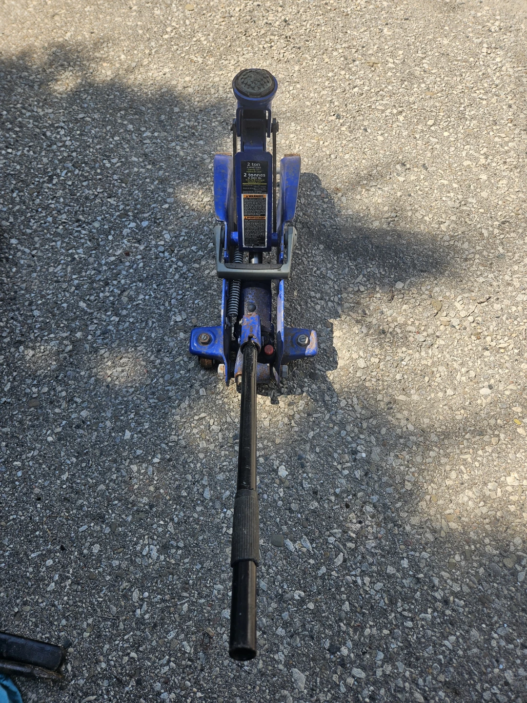 Michelin 2 Ton Hydraulic Floor Jack - photo 3