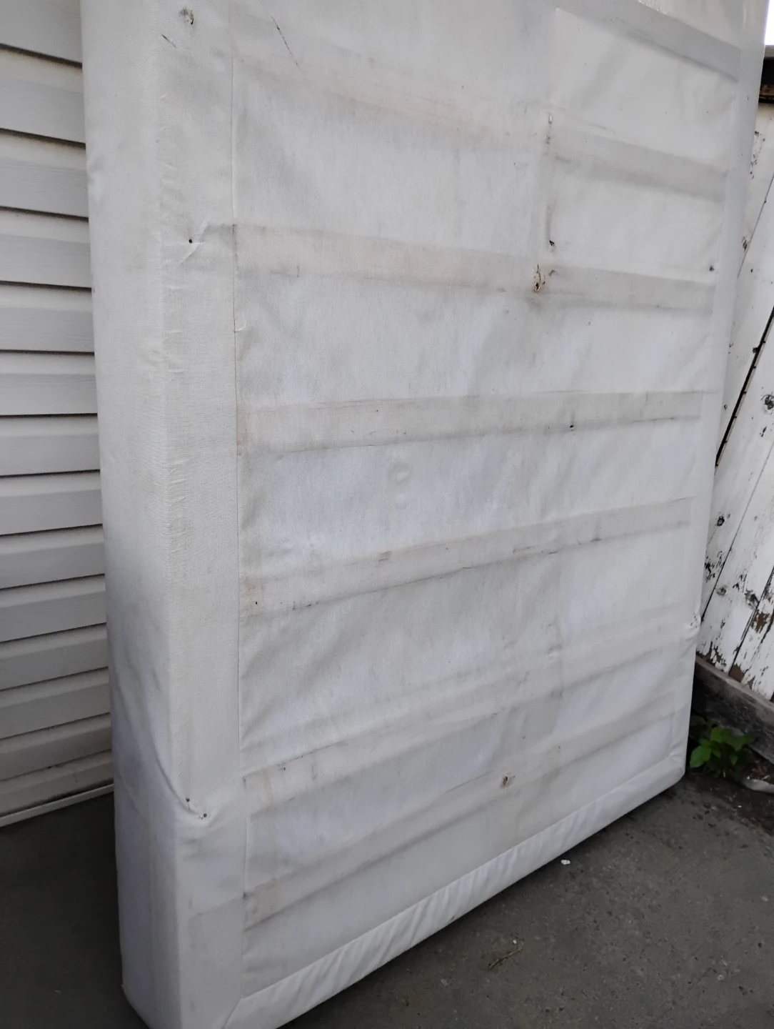 Queen box spring, only