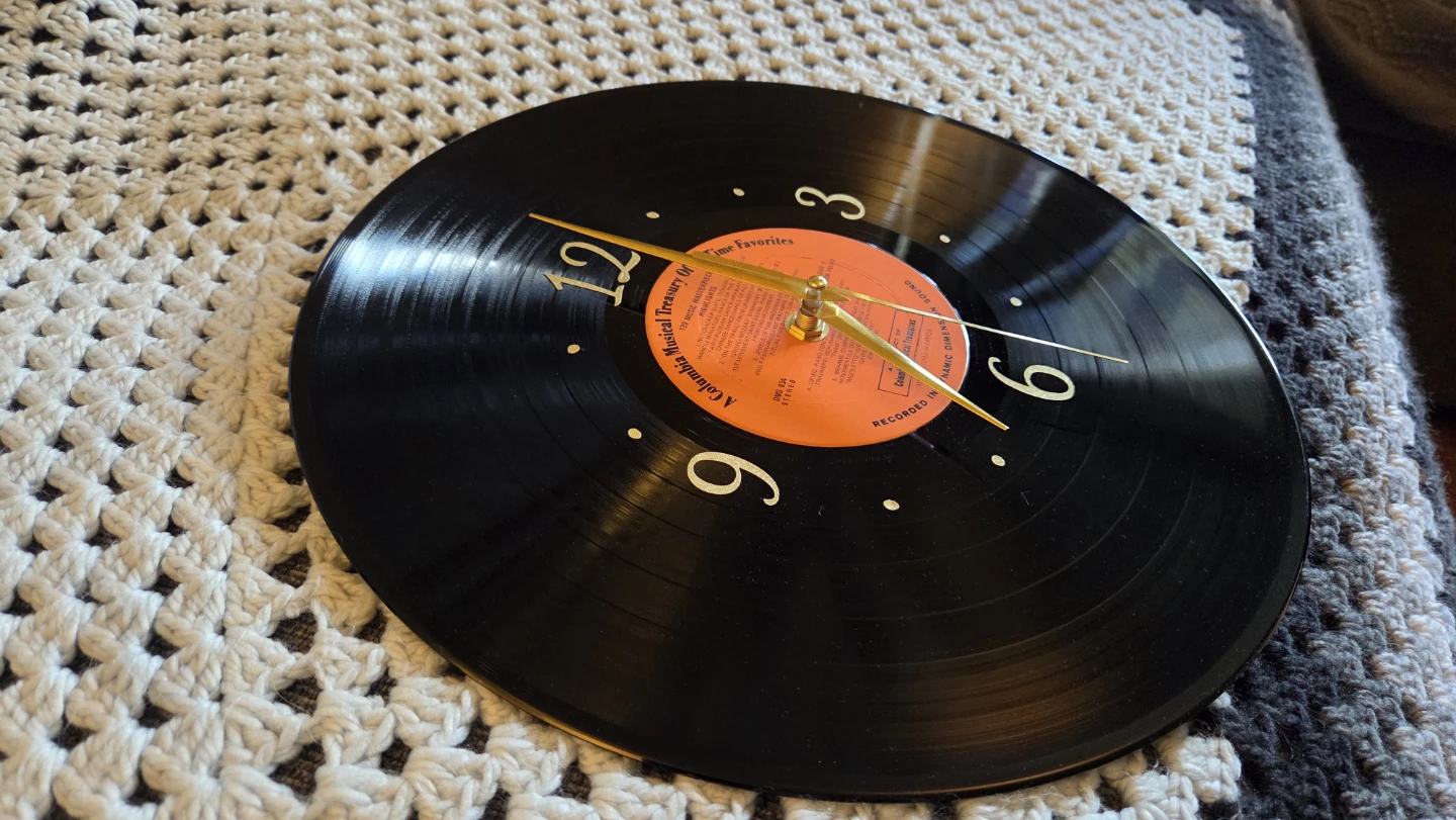 Authentic  and unique Vinyl Record Wall Clock - photo 5