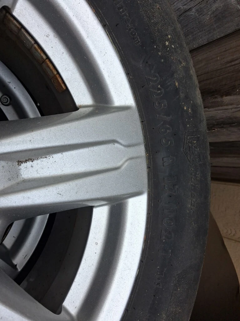 Set of 4 Tires and Rims 225/65 R17 - photo 2