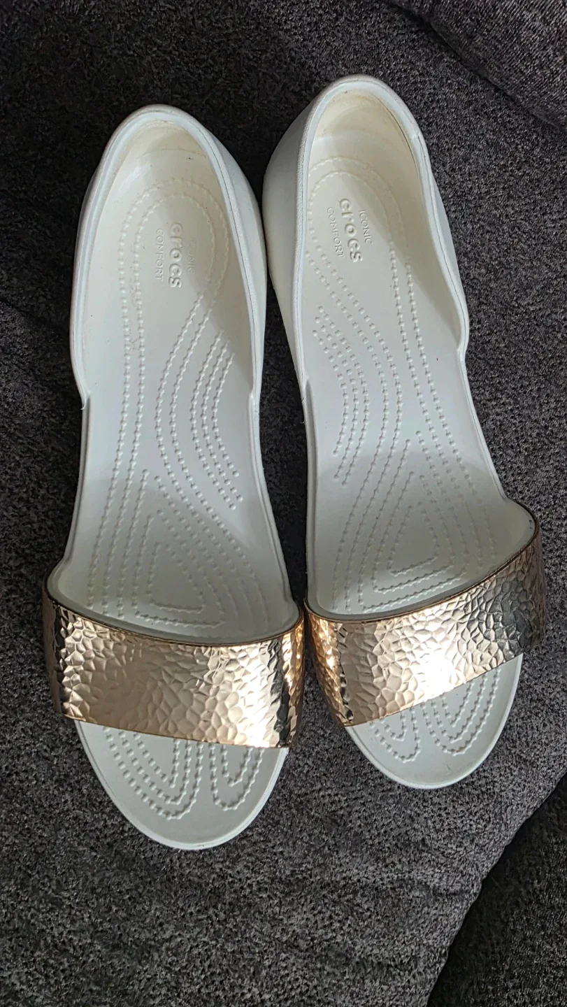 Crocs Women's Sandals Size 10 - photo 3