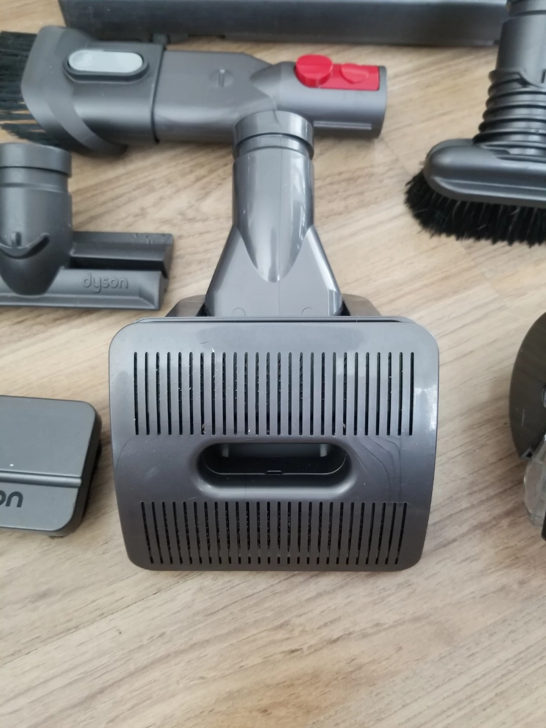 Dyson DC77 Vacuum with Accessories retail $700 open to trade - photo 4