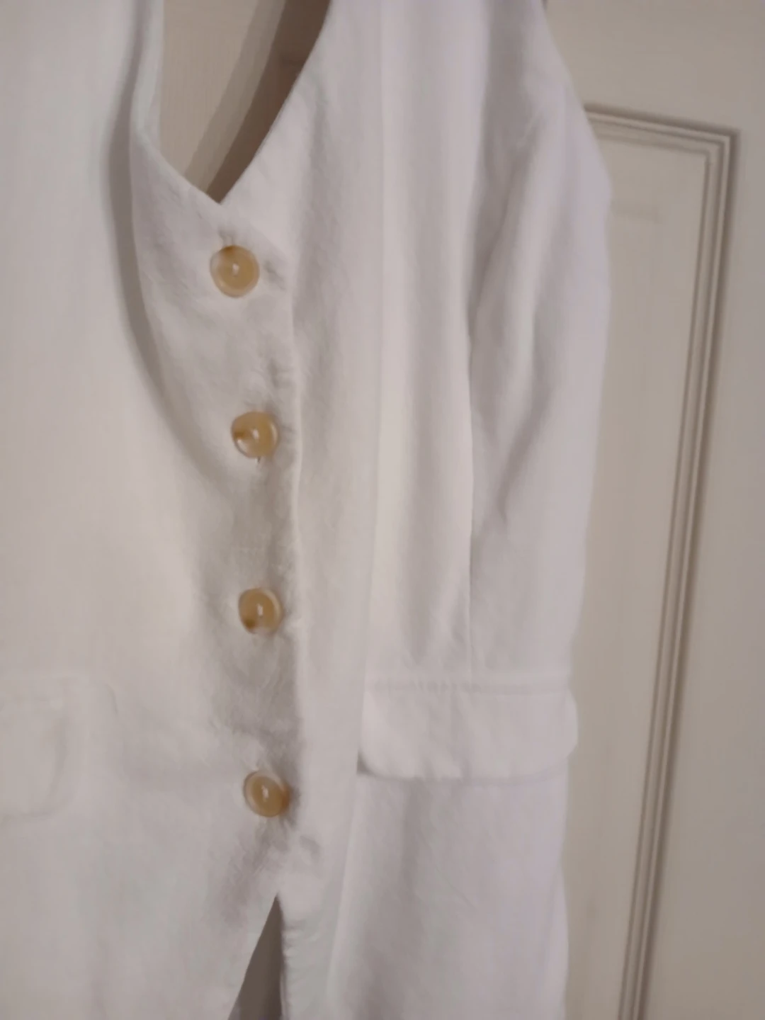 MONTEAU LOS ANGELES white halter button vest size M - photo 4
