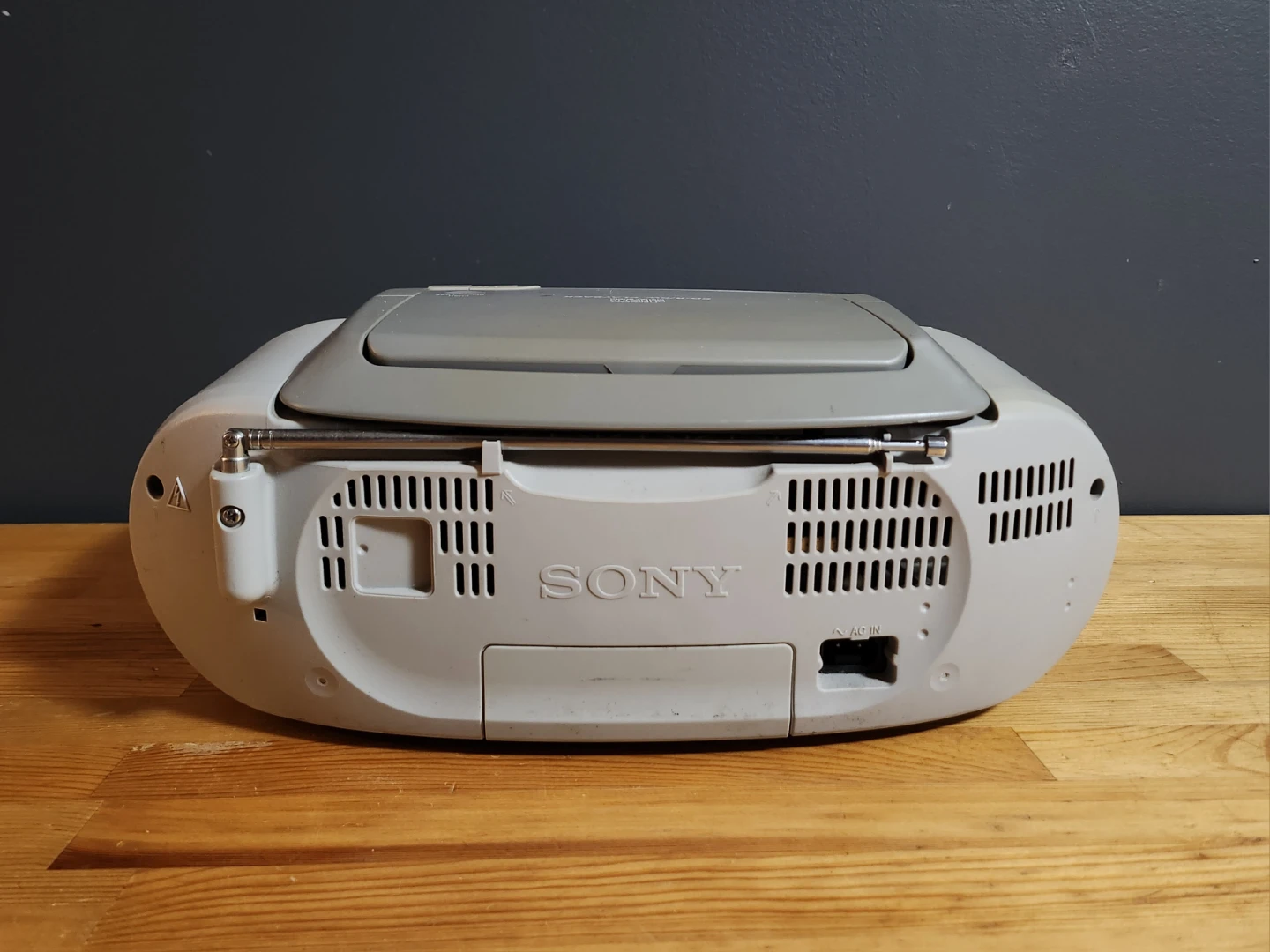 Sony CD Radio Cassette-Corder (CD Player issue) - photo 5