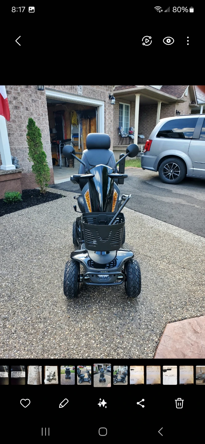 Electric mobility scooter - photo 2