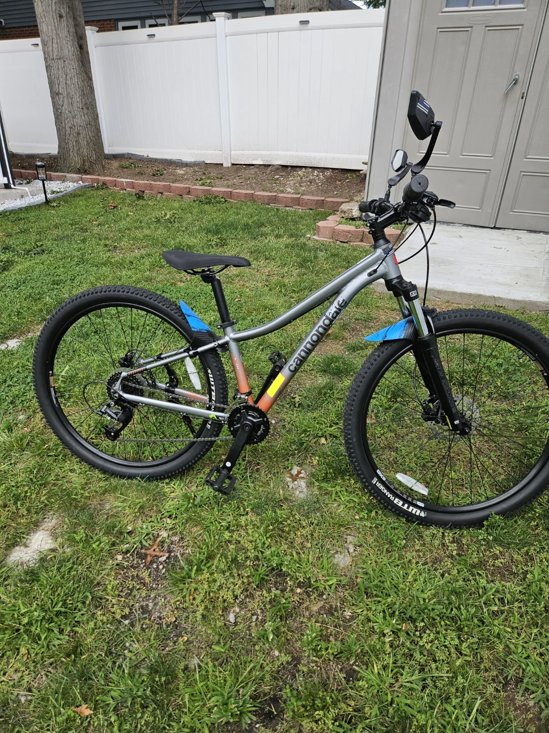 Cannondale trail 7 small frame mountain bike - photo 3