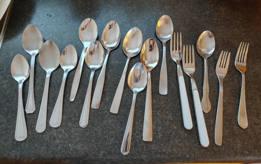 Assorted Stainless Steel Cutlery - photo 2