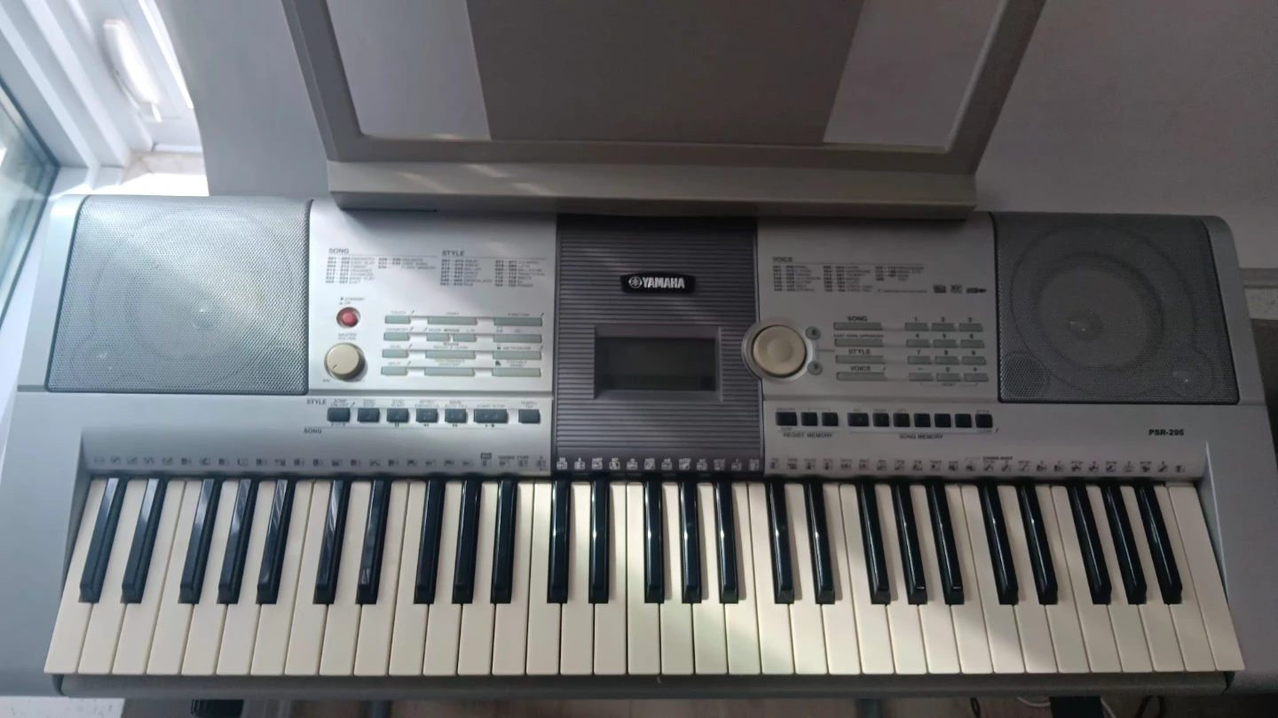 Yamaha PSR-295 electronic piano Keyboard - photo 2