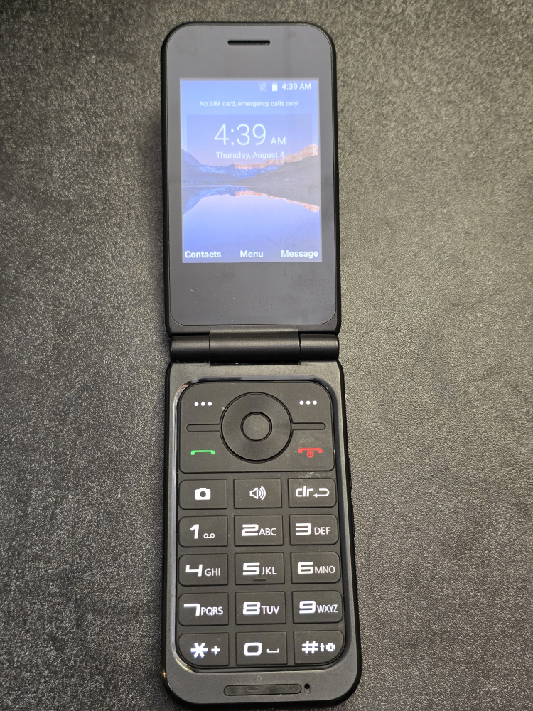 ZTE Flip Phone - photo 2