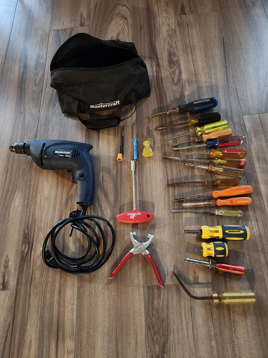 Mastercraft Power Drill and Screwdriver Set