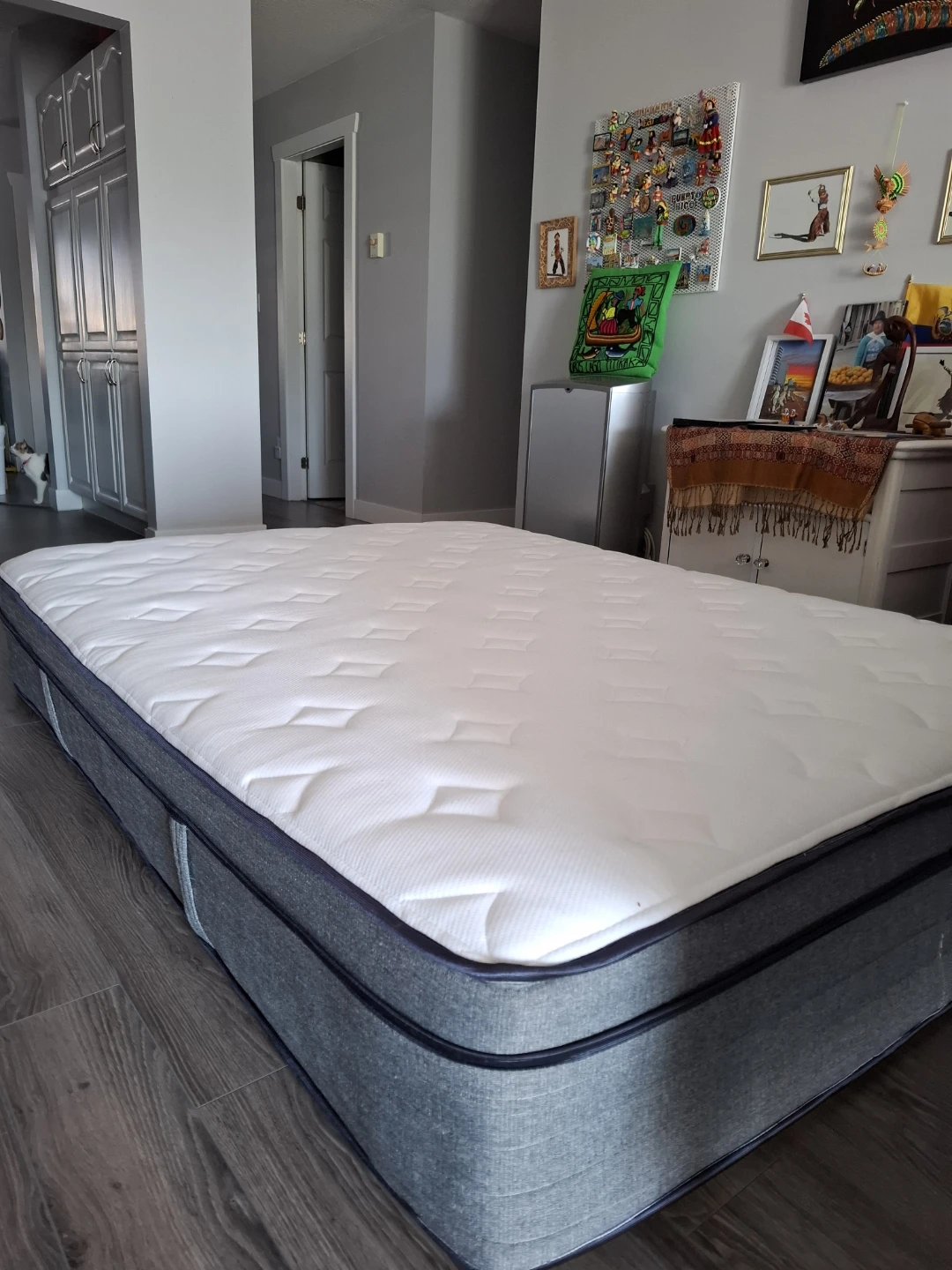 Half Price Endy Queen size mattress - photo 2