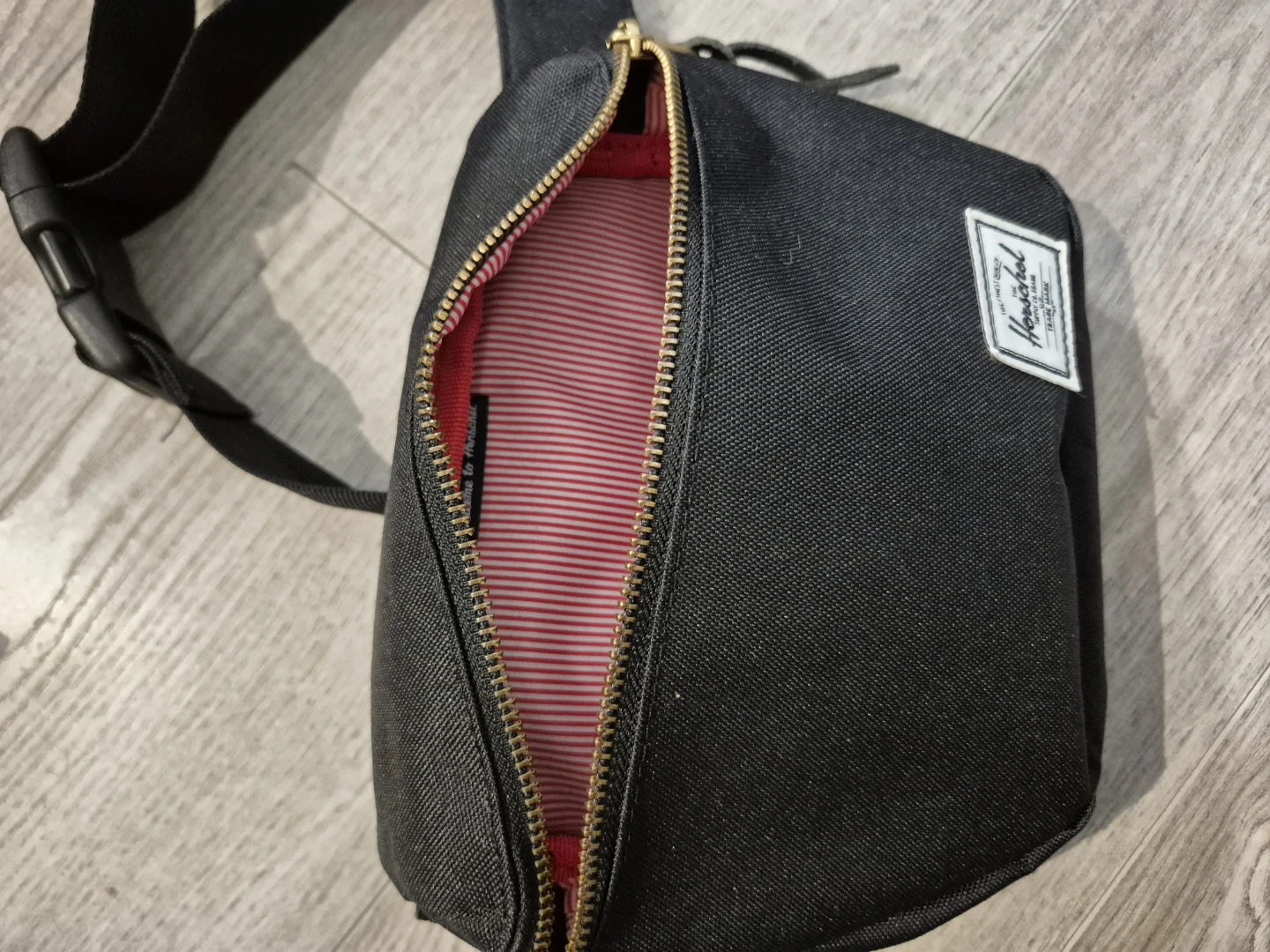 Herschel Hip Pack Black Fanny Pack - photo 4