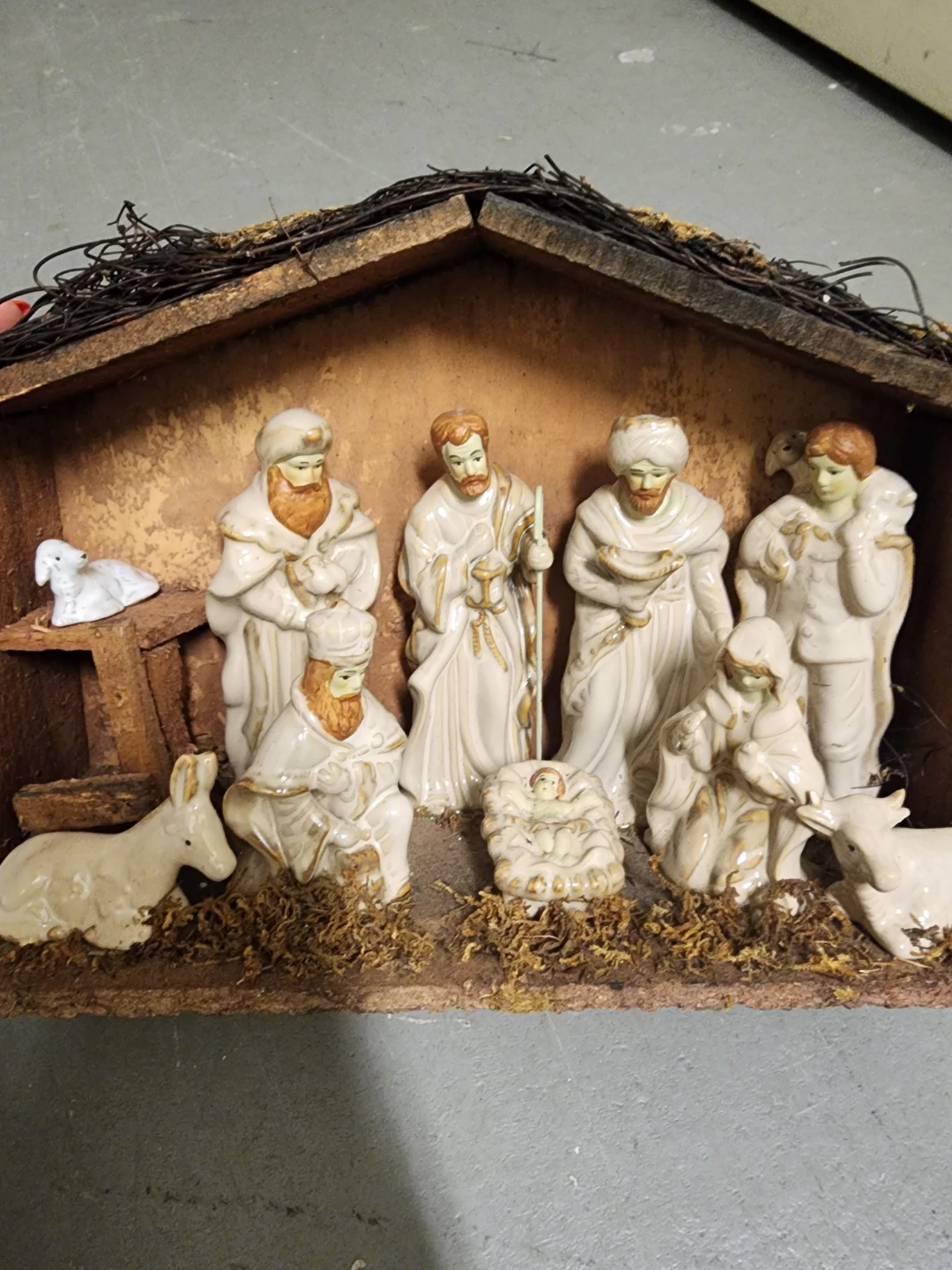 Nativity Scene Set with Stable - photo 4